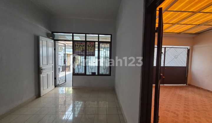 For Sale Newly Renovated Minimalist House Ready to Occupy Location in Sayap Astana Anyar Bandung