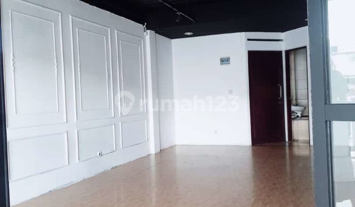 Disewakan Ruko 3.5 Lantai Siap Pakai di Paskal Hyper Square 14