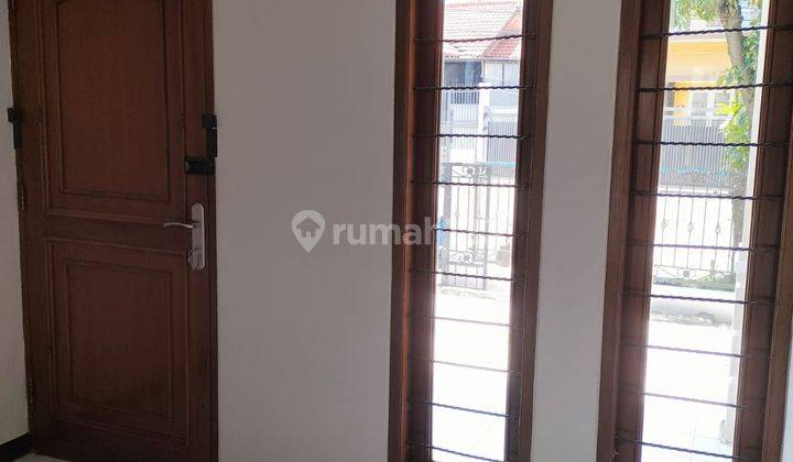 Rumah cantik siap huni di Taman Holis Indah 2, Kota Bandung 9