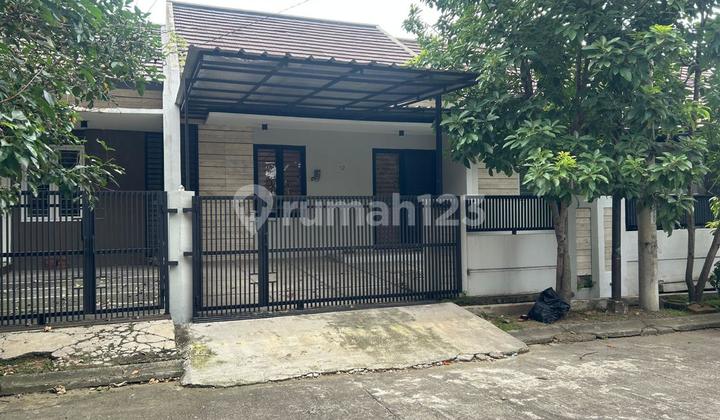 Dijual Rumah 1,5 Lantai Siap Huni Minimalis Lokasi Strategis di Taman Kopo Indah 3 Bandung
