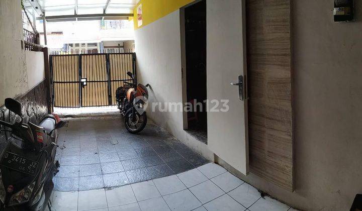 Rumah Nyaman Terawat 2 Lantai Siap Huni di Sarijadi Bandung ,,,,, 2