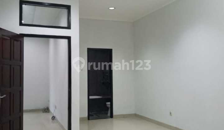 Rumah 2 Lantai Nyaman Siap Huni Lokasi di Batununggal Bandung 2