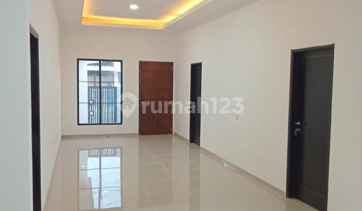 Dijual Rumah Bagus Siap Huni Minimalis Modern Lokasi Strategis di Kopo Permai Bandung Dijual Rumah Bagus Siap Huni Minimalis Modern Lokasi Strategis di Kopo Permai Bandung