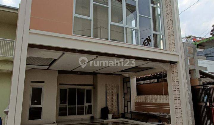 Rumah Strategis Minimalis Modern 2 Lantai Siap Huni di Soekarno Hatta Bandung 1