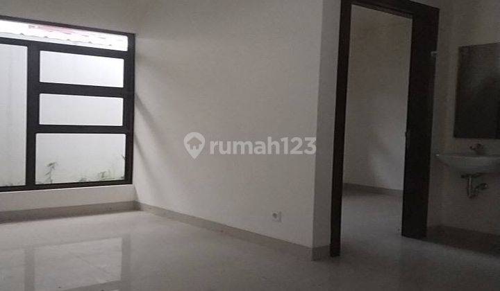 Rumah Bagus Minimalis Modern Siap Huni di Podomoro Park Cluster Padmagriya Bandung 2