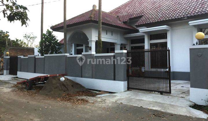 Rumah Bagus Luas Nyaman Terawat Siap Huni di Buah Batu Bandung 1