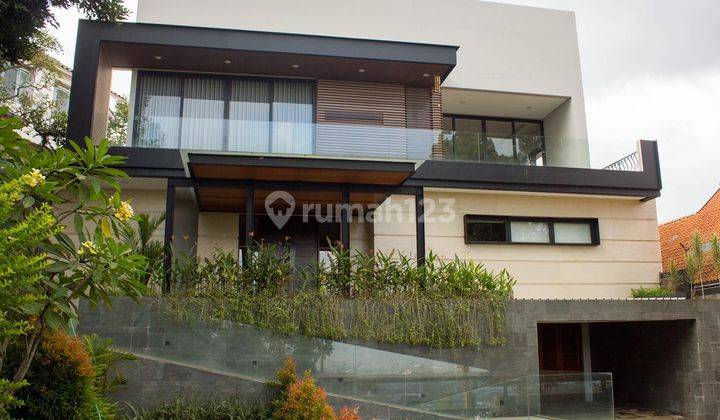 Rumah Mewah Minimalis Modern 2 Lantai Full Furnished Siap Huni di Resort Dago Pakar Bandung 2