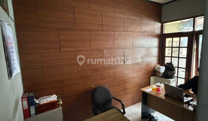 Rumah Strategis Tengah Kota 2 Lantai Siap Huni Di Sayap Lengkong Bandung 2