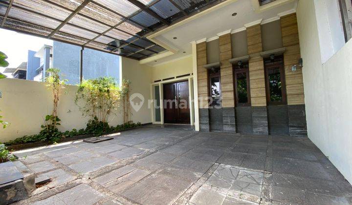 Rumah Keren 2 Lantai Minimalis Modern Siap Huni di Singgasana Pradana Bandung 1