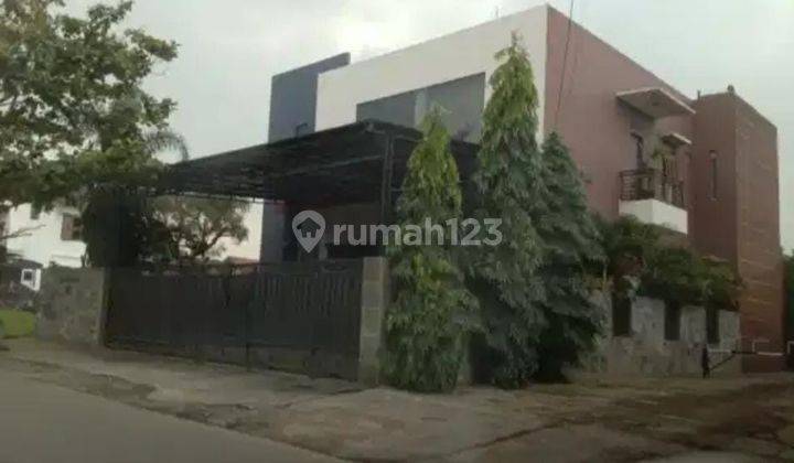 Rumah Klasik Minimalis 2 Lantai Full Furnished Siap Huni di Cimahi Bandung 1