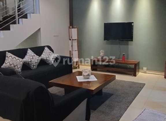 LARGE 3-STORY LUXURY HOUSE READY TO OCCUPY WELL-MAINTAINED COMFORTABLE LOCATION IN SETRA DUTA BANDUNG LARGE 3-STORY LUXURY HOUSE READY TO OCCUPY WELL-MAINTAINED COMFORTABLE LOCATION IN SETRA DUTA BANDUNG