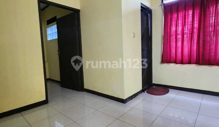 Rumah Nyaman dan Terawat Siap Huni Lokasi strategis di Karapitan Bandung Rumah Nyaman dan Terawat Siap Huni Lokasi strategis di Karapitan Bandung