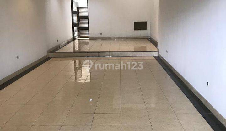 Ruko 2 Lantai Ramai Strategis Siap Pakai di Sudirman Bandung 1