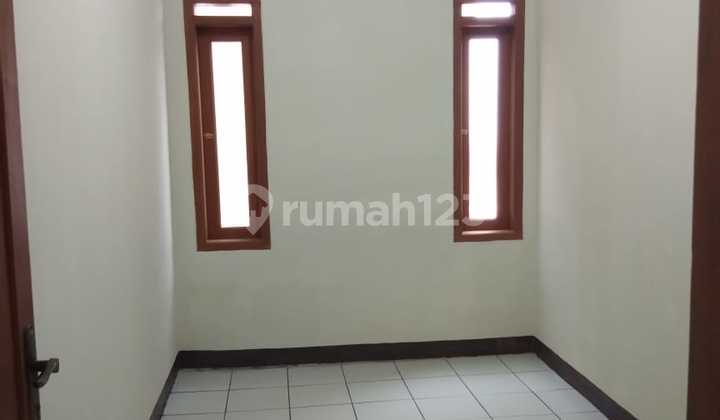 Rumah Nyaman Siap Huni Lokasi Strategis di Taman Kopo Indah 2 Bandung