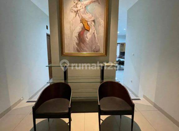 Rumah Bagus Nyamant Terawat 2 Lantai Full Furnished Siap Huni di Setraduta Bandung 2