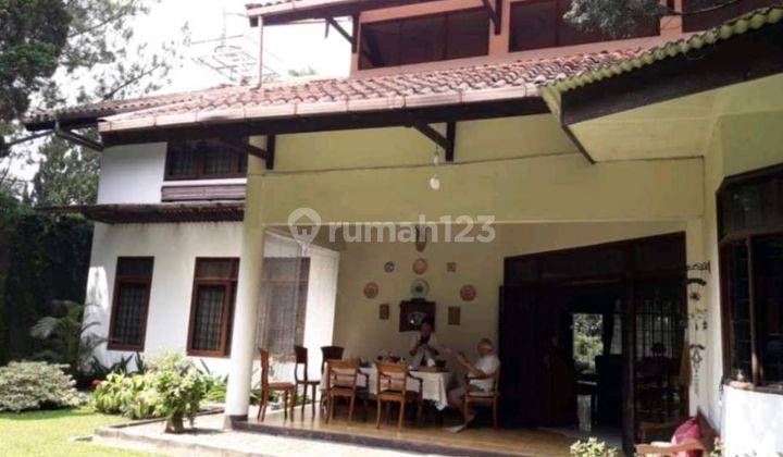 Dijual Rumah Mewah Klasik Siap Huni di Sukasari Bandung 1