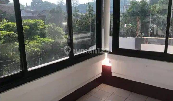 Rumah Bagus 2 Lantai Strategis Semi Furnished Siap Huni di Sukajadi Bandung 2