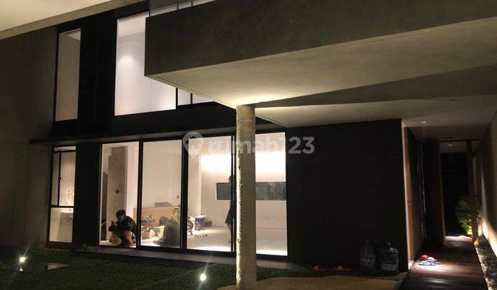 Rumah Baru 2 Lantai Minimalis Modern Siap Huni di Batununggal Bandung 1