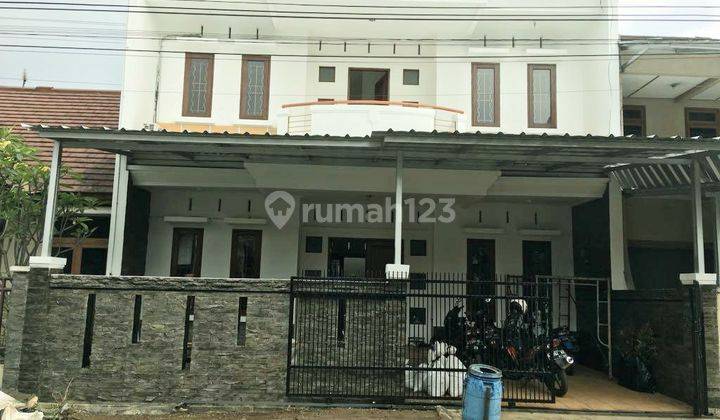 Rumah Keren 2 Lantai Minimalis Modern Siap Huni di Batununggal Bandung 1