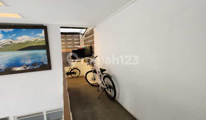 For Sale Comfortable Well-Maintained Ready-to-Live Minimalist House Located in Arcamanik, Bandung 2