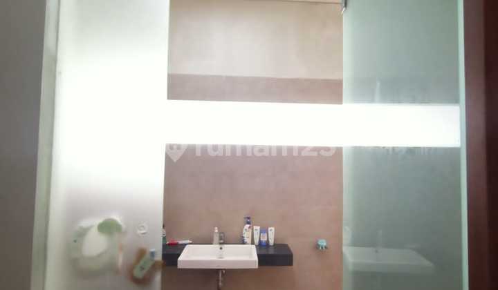 For Sale: Comfortable and Lush House Ready to Occupy, Located in Istana Sudirman Regency, Bandung 2