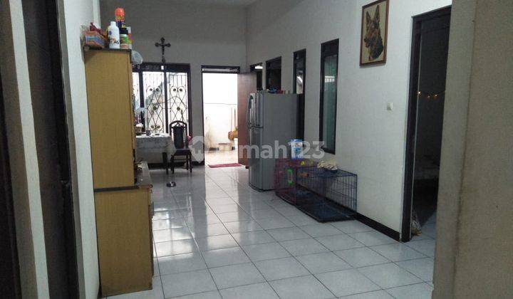 Rumah Bagus Nyaman 2 Lantai Minimalis Modern Siap Huni di Taman Holis Indah 2 Thi2 Bandung 1