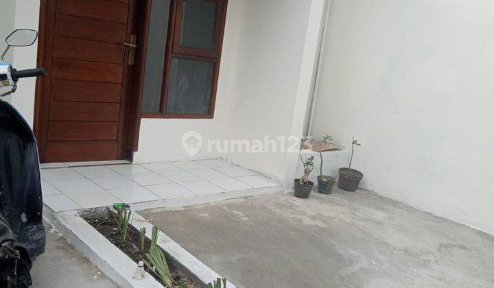 Rumah Nyaman Minimalis Strategis Siap Huni di Taman Rahayu Bandung 1