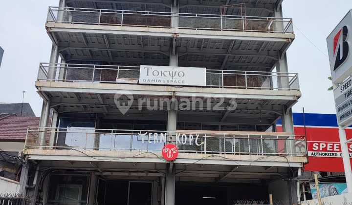 Ruang.usaha.di Danau.sunter@utara Depan.halte Busway Ruang.usaha.di Danau.sunter@utara Depan.halte Busway