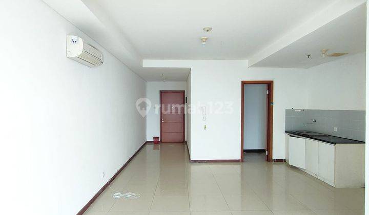 Di sewa 3 Bedroom unfurniture Condominium Green Bay  2