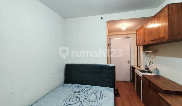 Studio Tower Flamboyan Green Bay: Fully Furnished, Best Pool View