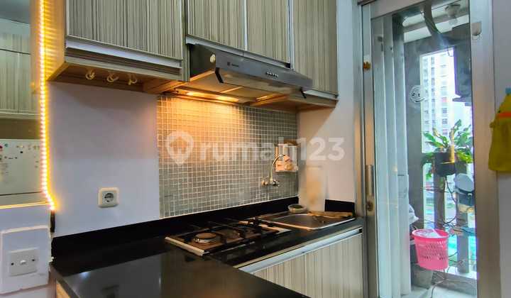 Sewa 2Br Green Bay Tower B, Full Furnish - Strategis Dekat Mall! 2