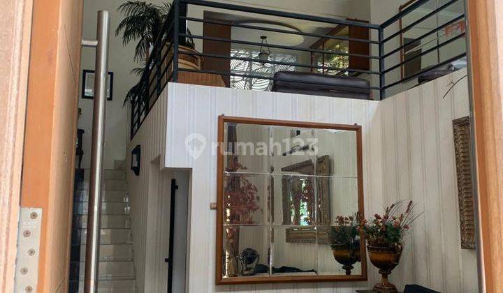 Di Jual Rumah Depan Taman di Tebet Barat Jakarta Selatan  2