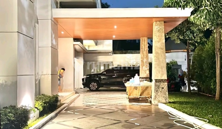 Luxury Good New House with Swimming Pool, Spacious Yard, Ready to Live In, Flood-Free, Comfortable Environment