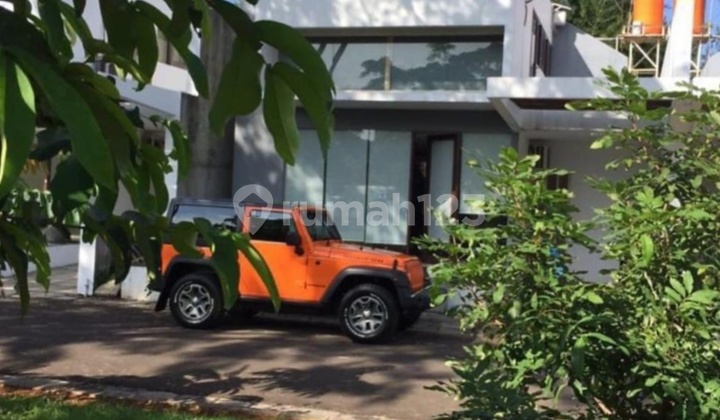 Rumah Asri Minimalis Dalam Town House