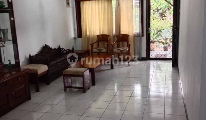 Rumah Lama Siap Huni Bebas Banjir Lingkungan Aman Nyaman Bagus untuk Kos2an