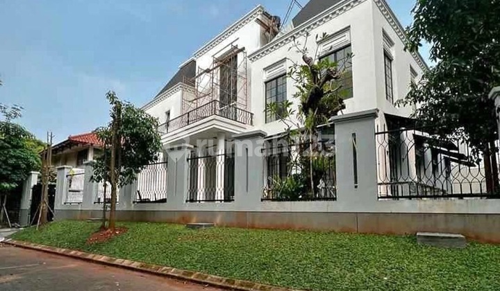 Beautiful Luxury House with Pool and Lift, Ready to Occupy, Flood-Free, Near Park, Safe and Comfortable Environment.