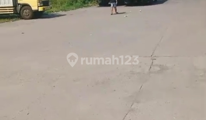 Gudang Yos Sudarso Dekat Pelabuhan Tanjung Emas Semarang 2