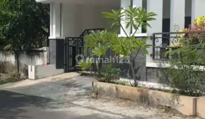 Rumah Baru Dua 2 Lantai di Jalan Kelud Gajahmungkur Semarang SHM 1