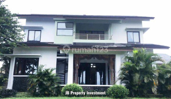 Rumah mewah cantik halaman luas di Villa Aster Srondol Banyumanik Semarang 2 Lantai SHM Selatan 1