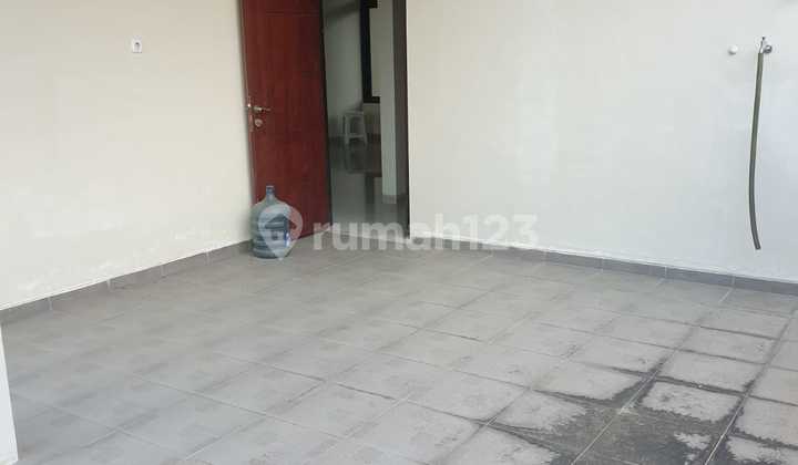 Rumah Bagus Sejuk 2 Lantai Hook di Mapagan Ungaran Barat SHM 22