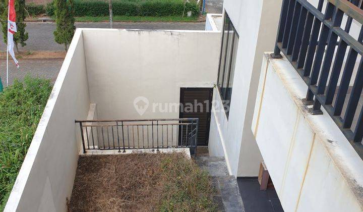 Rumah Bagus Sejuk 2 Lantai Hook di Mapagan Ungaran Barat SHM 21
