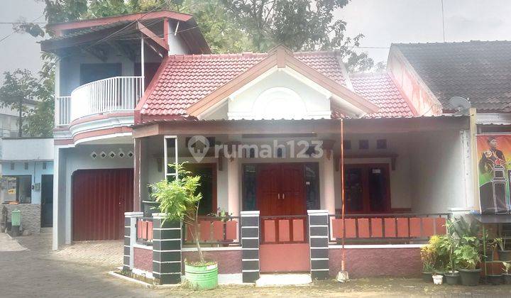 Rumah 2 Lantai Hook - Strategis dekat Alun-Alun Bung Karno dan Exit TOL Ungaran Timur SHM 1