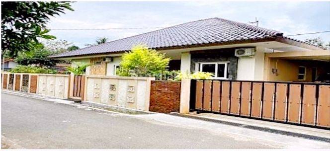 Rumah Besar Taman Luas di Grogol Sidomukti Salatiga dekat JLS Jalur Lingkar Selatan Kota Salatiga SHM 4