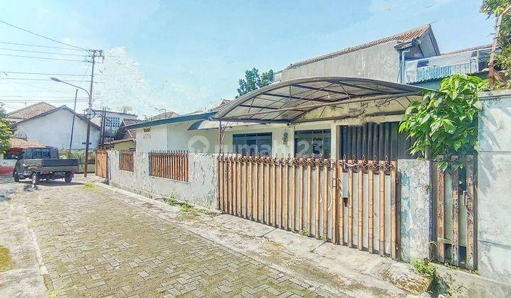 Rumah Hook dekat Pasar Bandarjo Ungaran Kota  1