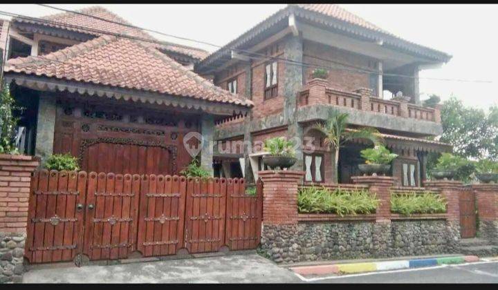 Rumah di Alun-Alun Lama Kota Ungaran dekat Jl. Diponegoro Ungaran 1