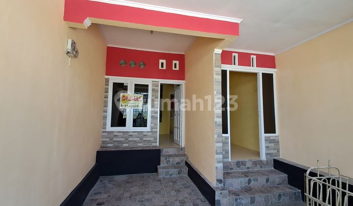 Move-In Ready Home Feels Like New, in Pudakpayung Banyumanik