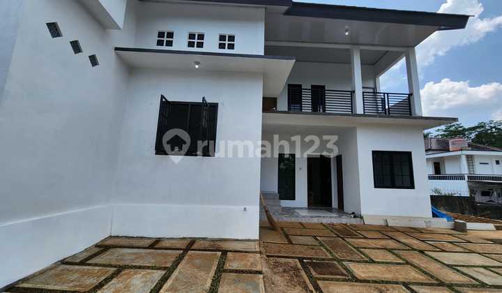 Rumah 2 Lantai Pemandangan Bagus Di Salatiga 2