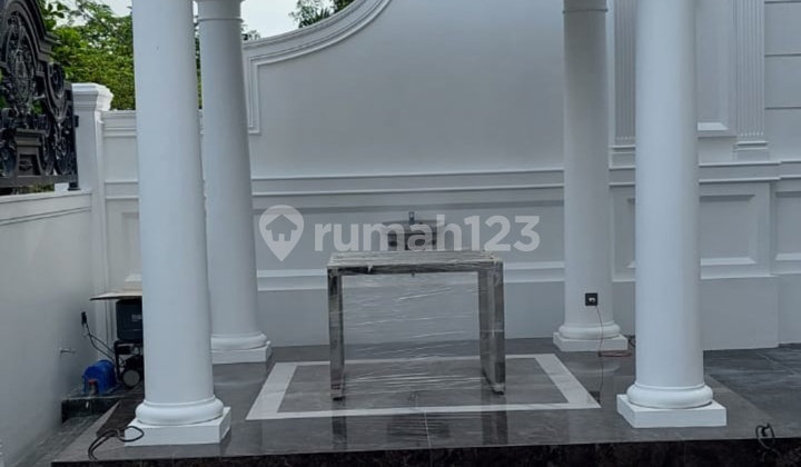 Luxury House In Puri Anjasmoro, Semarang City. 2