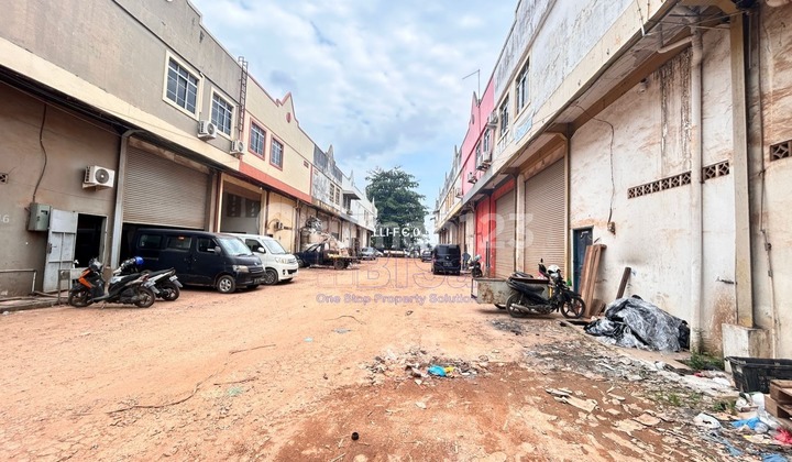 Warehouse Comp. Tanjung Trisakti Block I No. 4 &amp; 7