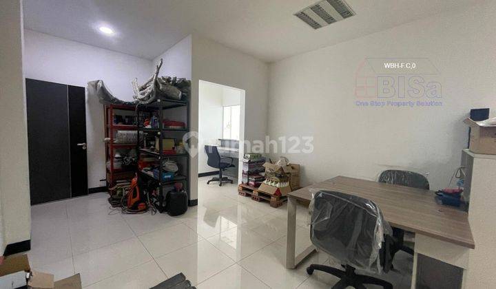 Dijual 1 Unit Gedung Cantik Jl. Laksamana Bintan, Batam 2